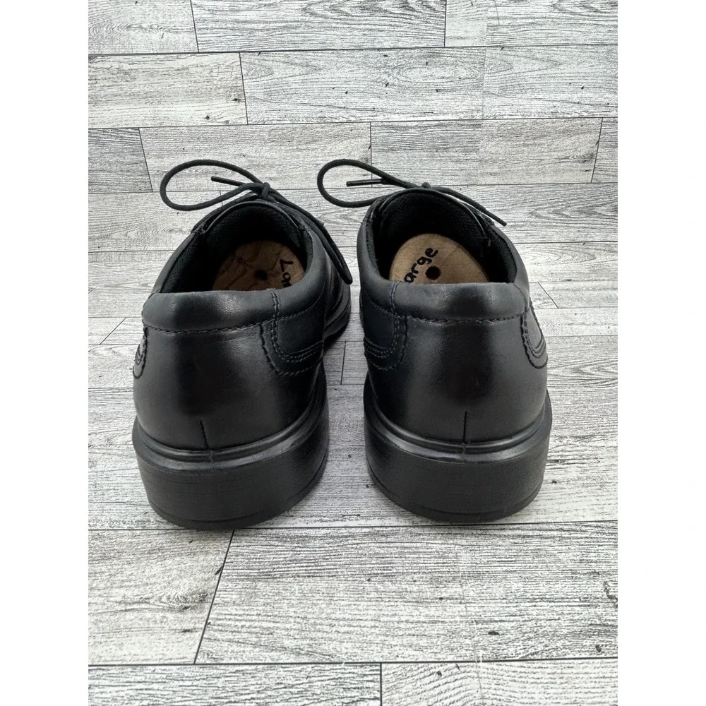 Ecco step into